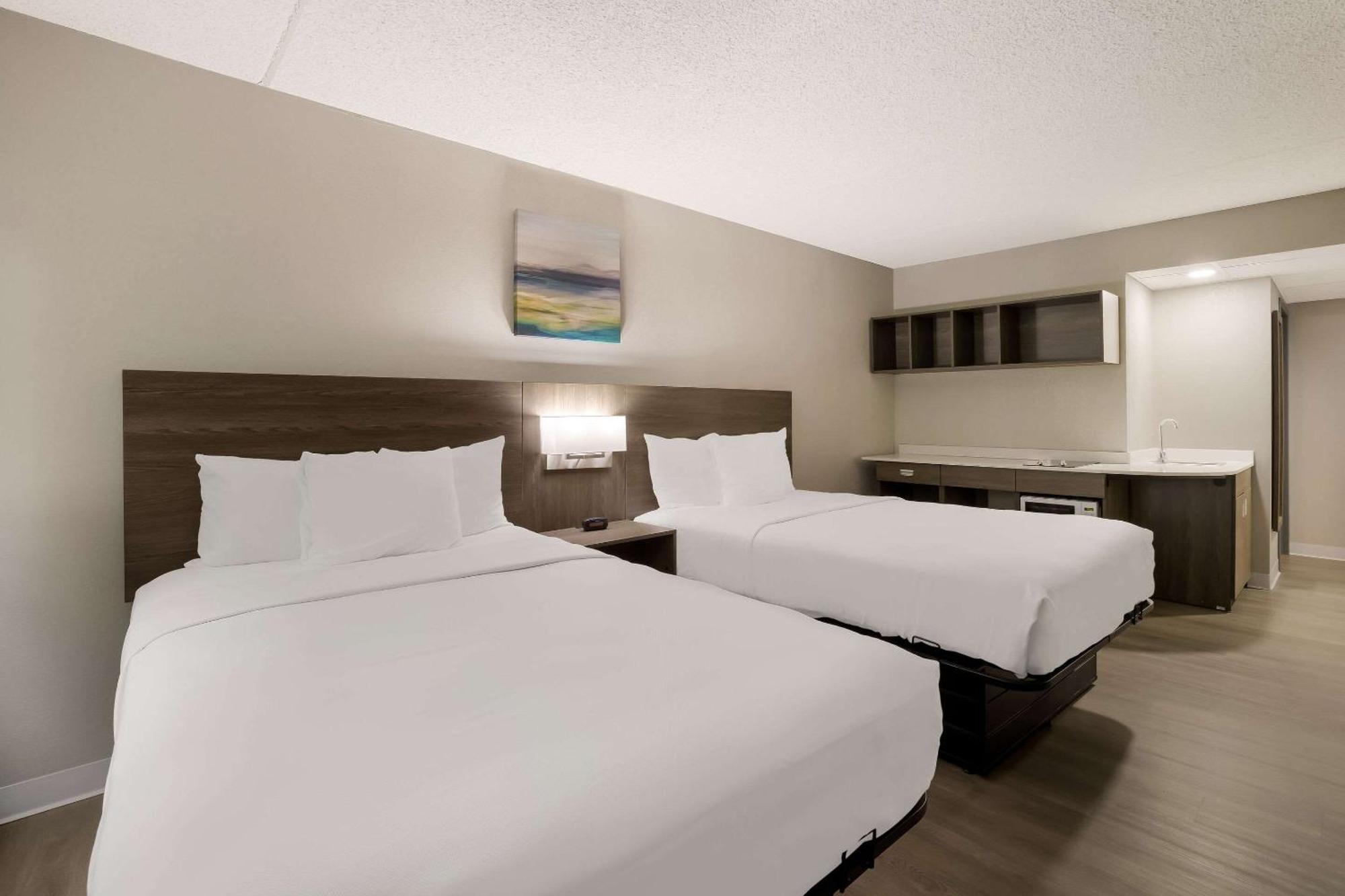 Suburban Studios Milwaukee Airport 외부 사진